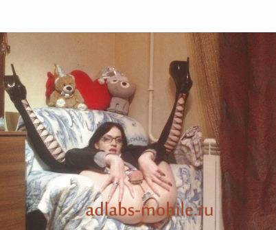 Сниму на час проститутку из Ленинска-Кузнецкого мастурбация члена ногами